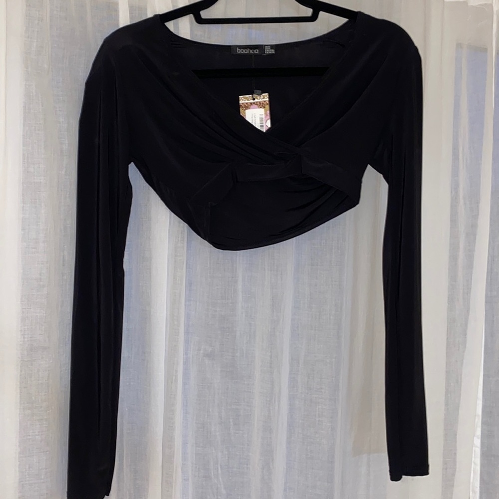 Black long sleeve wrap crop top